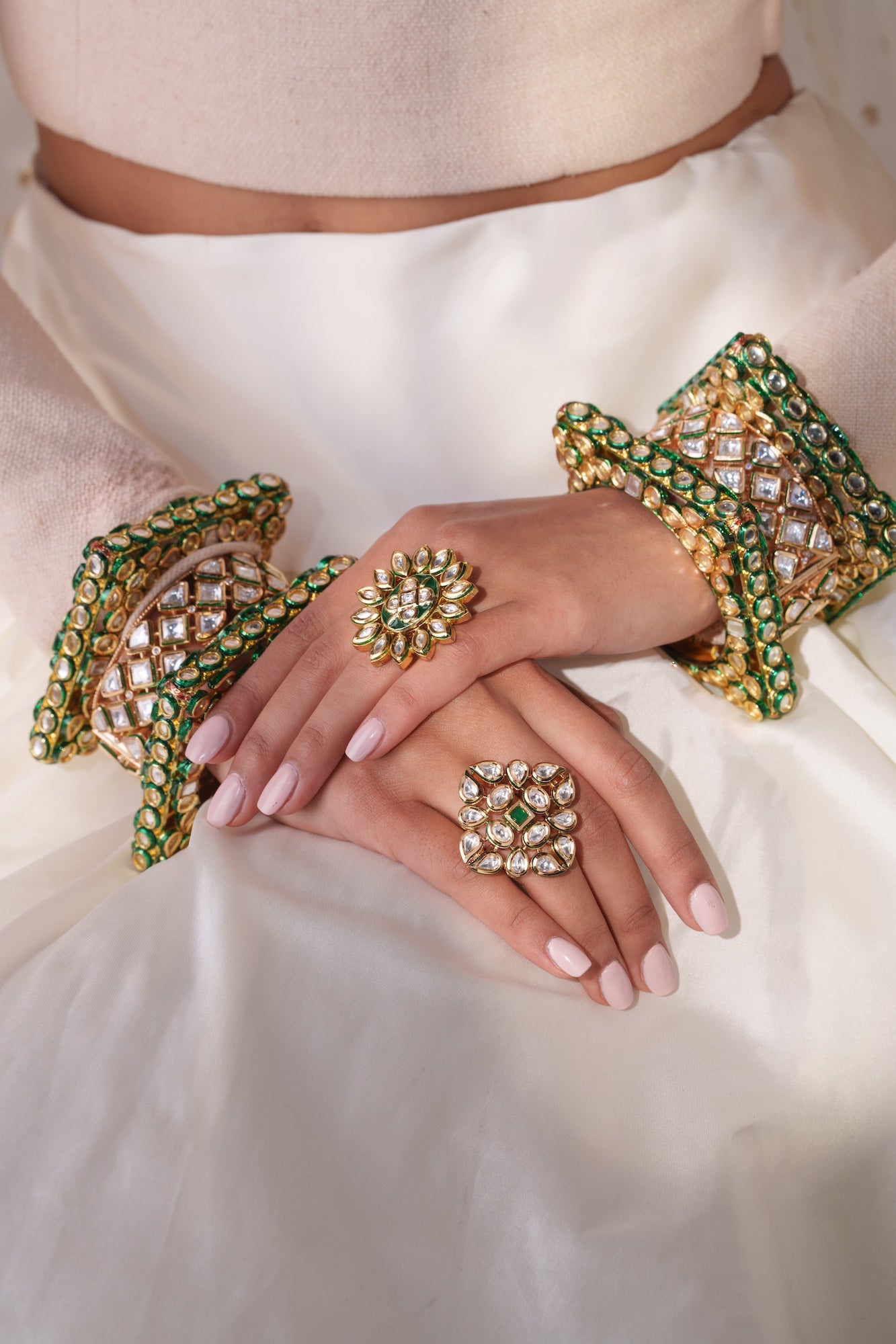 مديحة إسوارة - زوج
