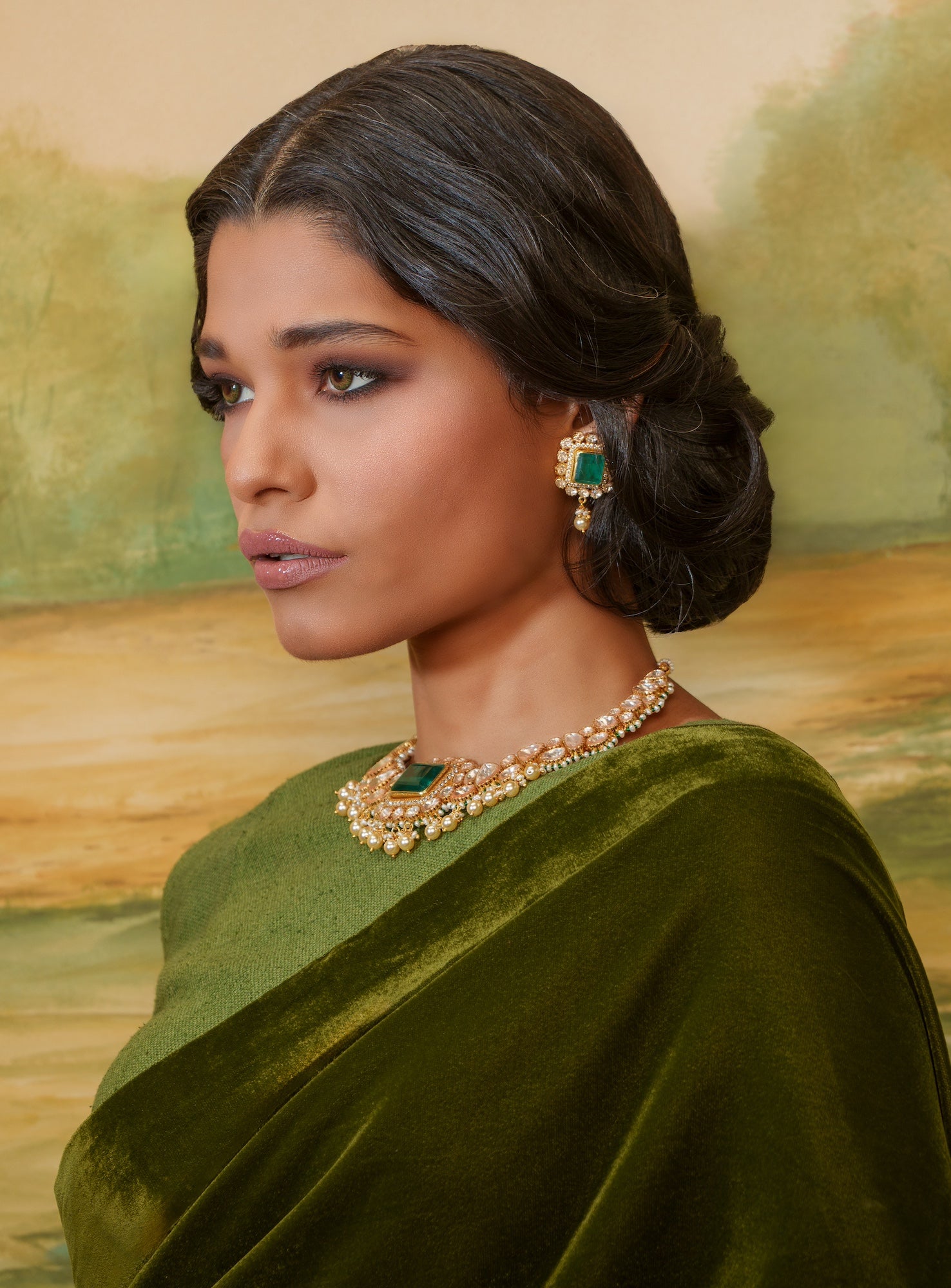 MAHTAB SEMI PRECIOUS NECKLACE SET - COLOUR CHANGEABLE