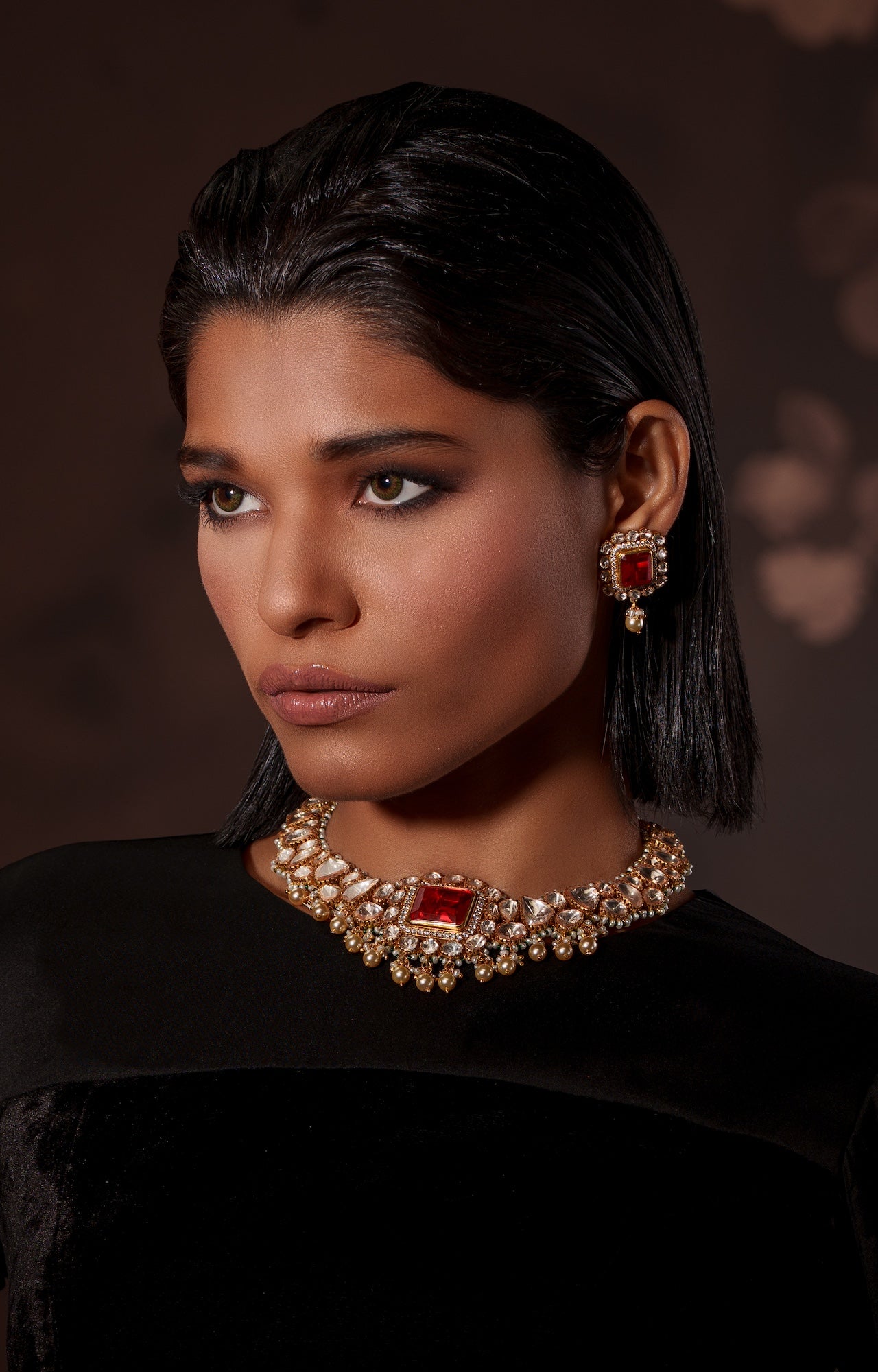MAHTAB SEMI PRECIOUS NECKLACE SET - COLOUR CHANGEABLE